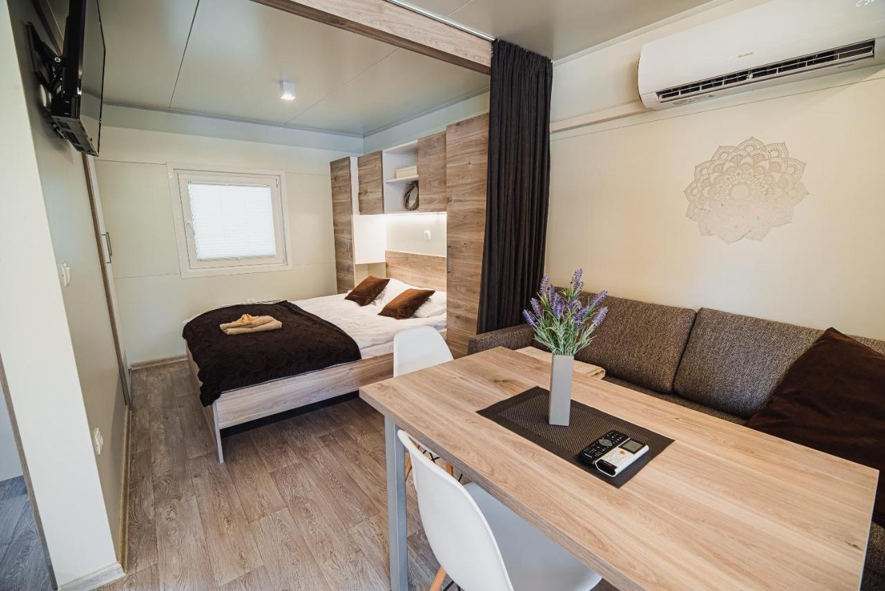 Premium Mobile Tree House With Thermal Riviera Tickets Чатеж об Сави Екстериор снимка
